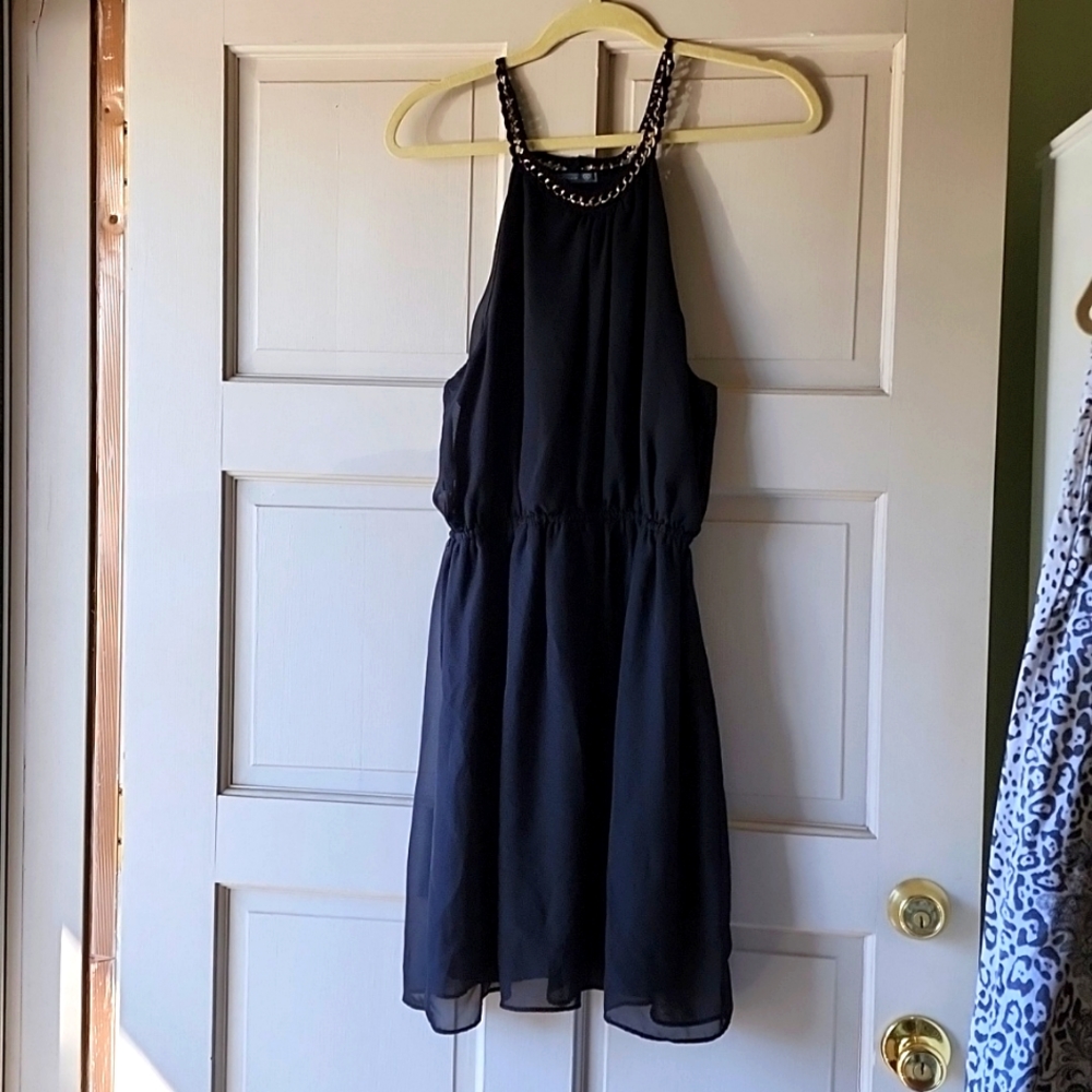 Black short dress by Soprano
